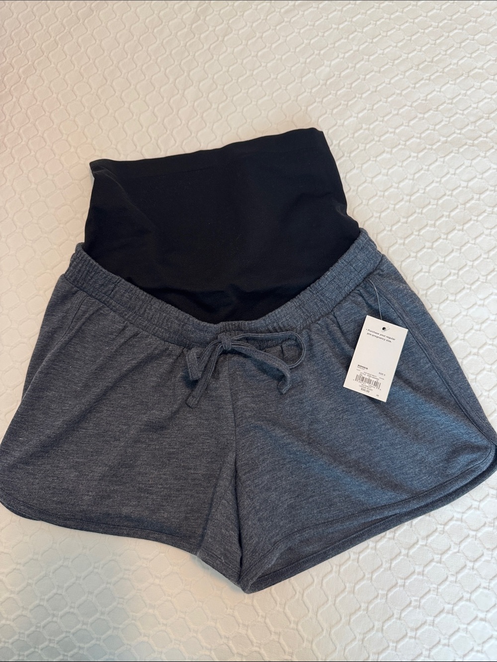 Maternity Shorts….. sz Small
